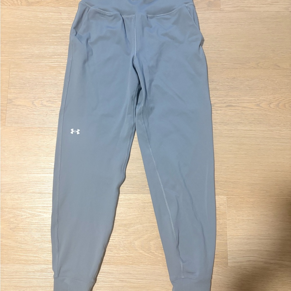 Under Armour Steel Gray Fitted Apparel